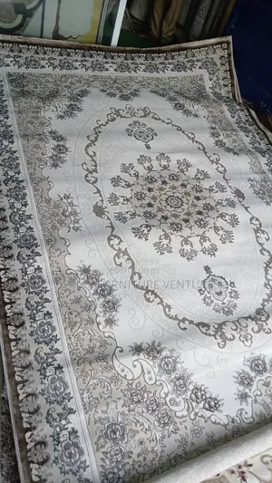 Luxury Living Room Designed Super Soft Royal Center Rug.
