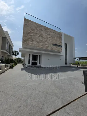 5bdrm Duplex in Northernforesure, Chevron for sale