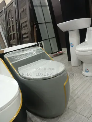 Gray/Yellow Design Luxury Smart Lavida W.C Water Closet
