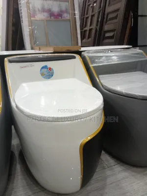 White/Black With Yellow  Design Luxury Smart Lavida W C Water Closet