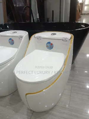 Plain White White Yellow  Design Luxury Smart Lavida W C