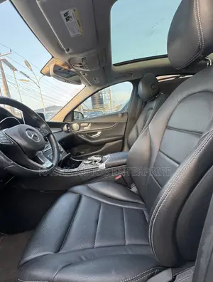 Mercedes-Benz C300 2016 Silver