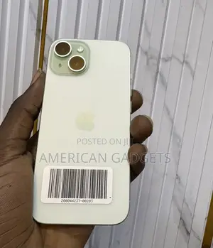 Apple iPhone 15 128 GB Green