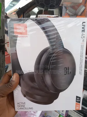 JBL Active Nosie Cancelling
