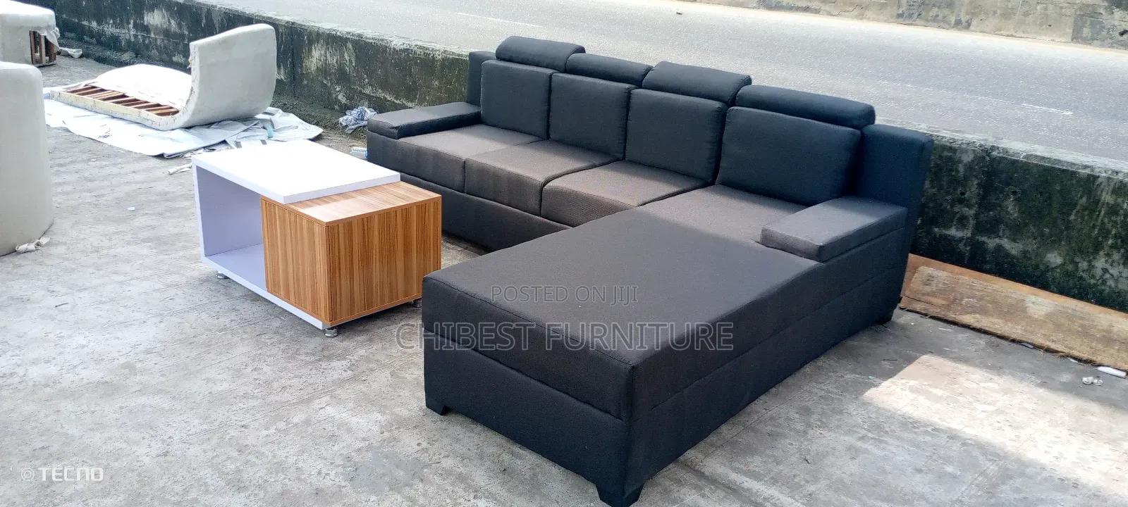 L Shape Patterned Sofa Sets With Center Table For Homes