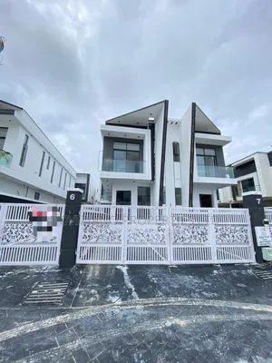 4bdrm Duplex in Ikota for sale