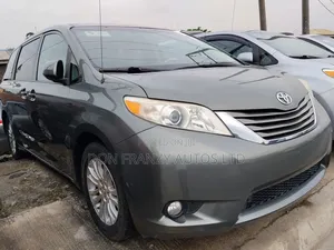 Toyota Sienna XLE 7 Passenger 2012 Green