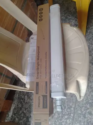 2ft Led Waterproofed Fittings Philips Brand