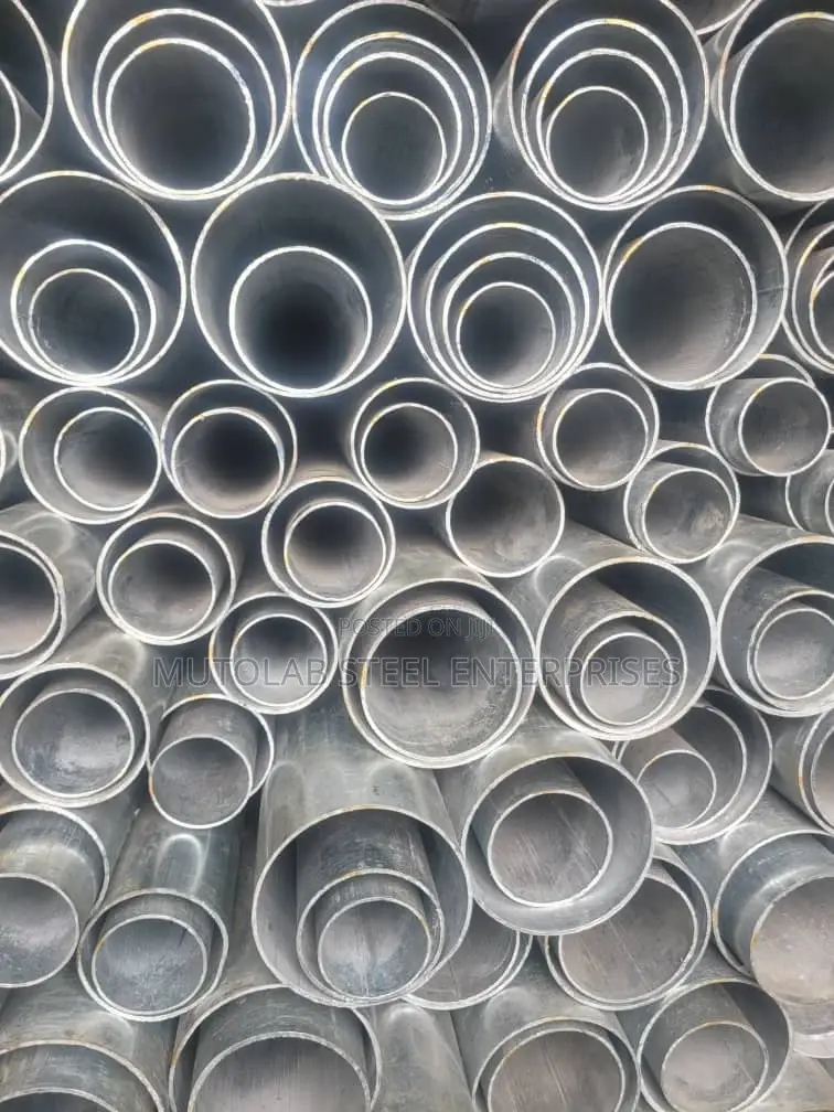 Galvanize Pipe Is Different Sizes and Thickness
