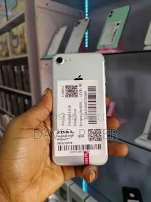 New Apple iPhone 7 32 GB Black