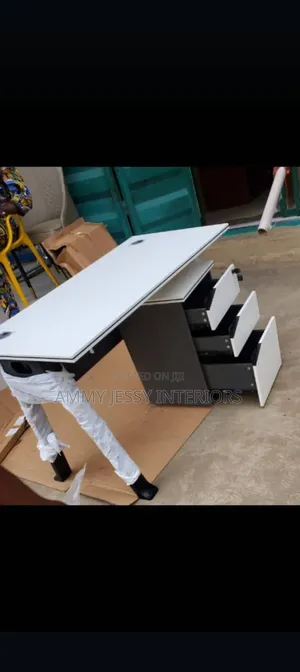 Standard Model Executive Office Table