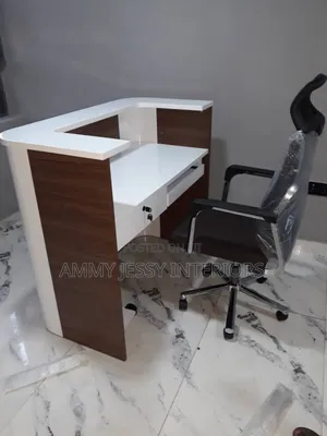 Standard Reception Table and Chair