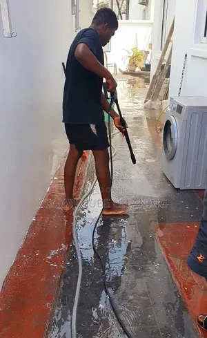 Cleaning Floor, Interlocking and Pressure Washing