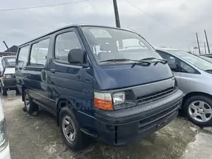 Toyota HiAce 2004 Blue