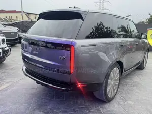 Land Rover Range Rover Vogue 2023 Gray
