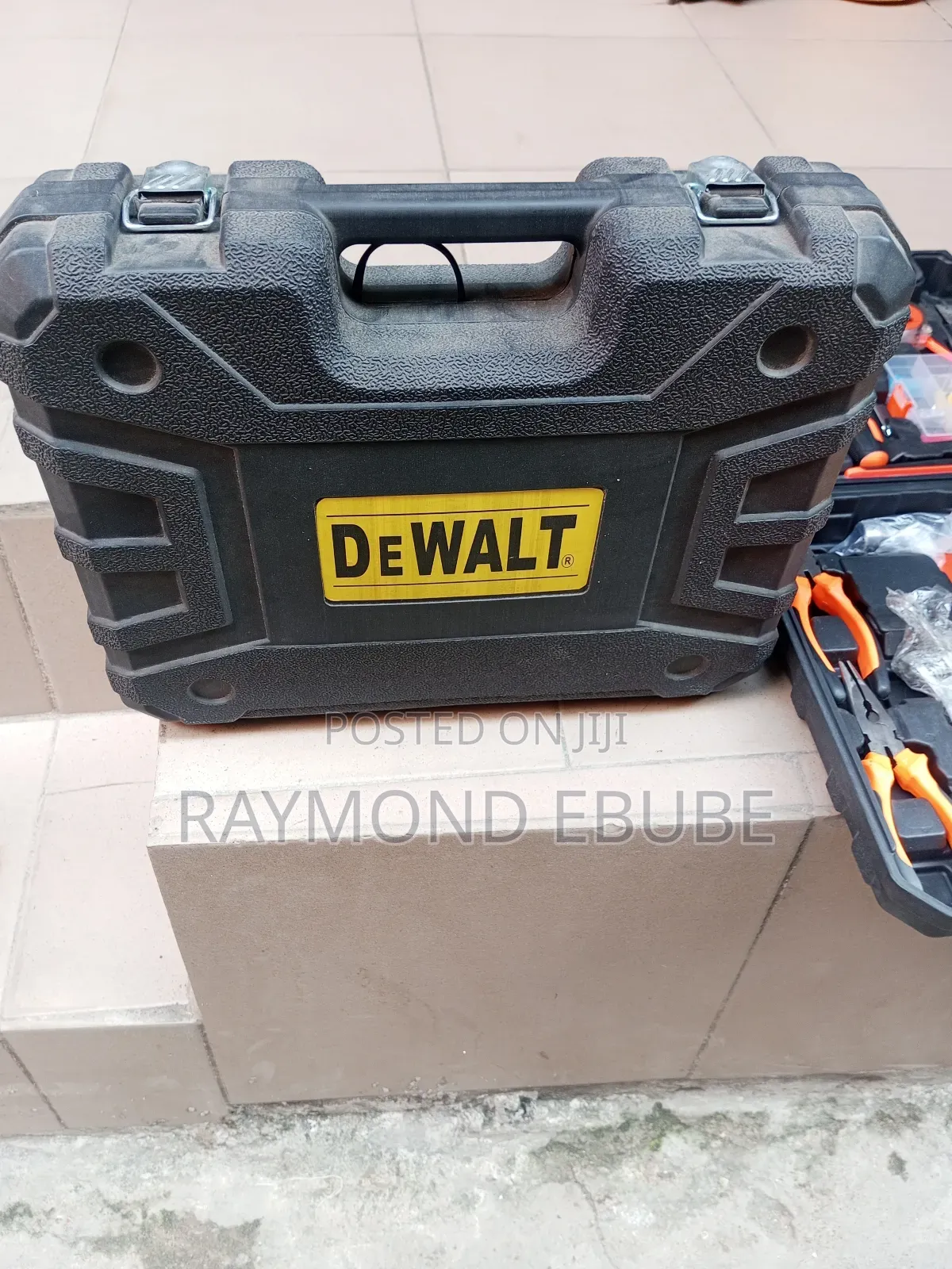 Dewalt Complete Screw Drills Machine Kit