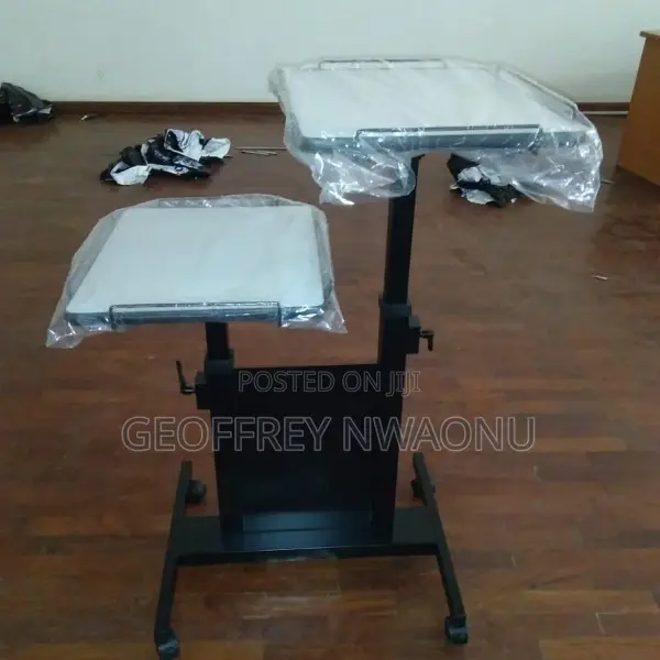 Portable Projector Laptop Stand With Adjustable Height Lockable Wheels