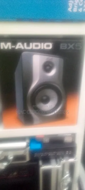 Studio Monitor M-Audio Bx5