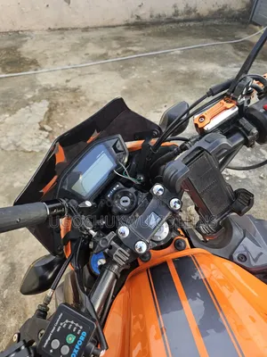 Honda CB 2020 Orange