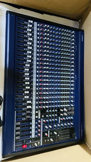 Yamaha 24 Channels Mixer
