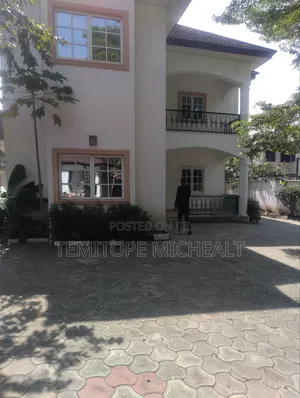 5bdrm Duplex in Wuse 2 for rent