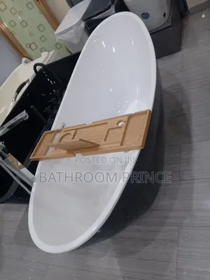 Executive Canoe Bathtub With Glasscup Stand