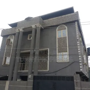 10bdrm Duplex in Mangoro for sale