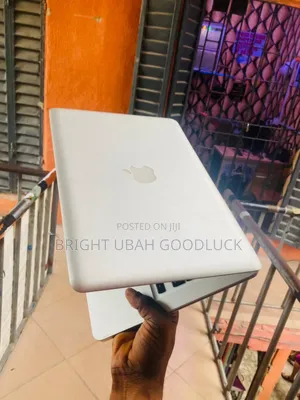 Laptop Apple MacBook 2012 8GB Intel Core i5 HDD 500GB