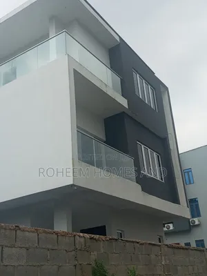 5bdrm Duplex in Secured Estate, Adeniyi Jones for sale