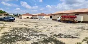 1,800 SQM Warehouse Idu Industrial Area