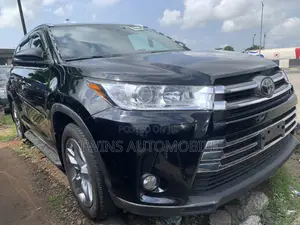 Toyota Highlander Limited 2019 Black