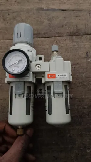 3/8 Neumatic Air Filter, Regulator and Lubricator, Also Water Separato