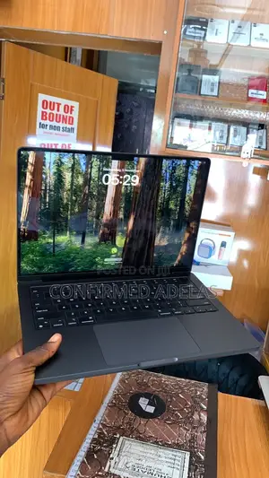Laptop Apple MacBook Pro 2024 M4 14-inch 16GB Apple M4 SSD 512GB