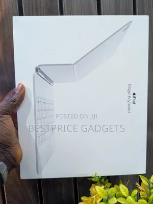 iPad Air 13" M3 Magic Keyboard