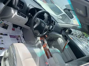 Toyota Highlander Limited 3.5l 4WD 2013 Gray