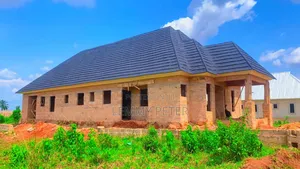 3-Bedroom Apartment and Self-Contained All en-Suite
