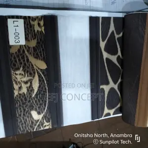 Attractive Branch-Like Black Gold/Black for Day and Night Window Blind