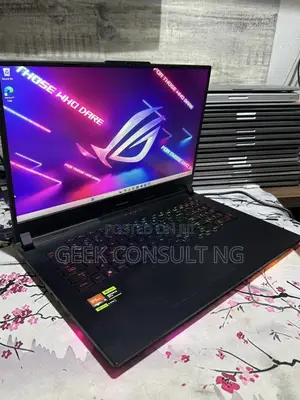 Laptop Asus ROG Strix SCAR Edition 32GB AMD Ryzen 9 SSD 1T