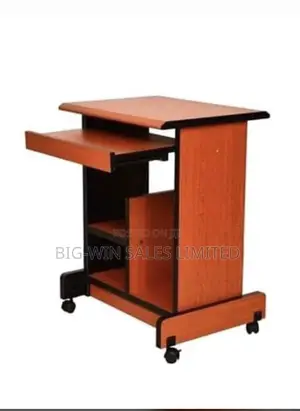 Mobile Computer Table