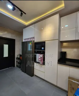 Modern High Gloss Kitchen Cabinet