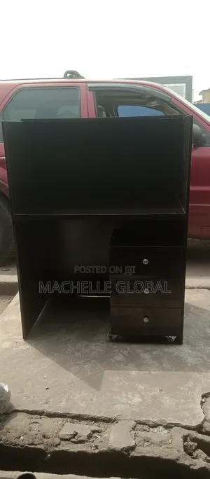 High Durable Receptionist Table