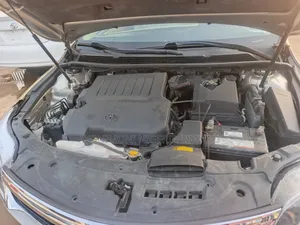 Toyota Avalon 2013 Gold