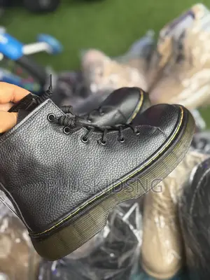 Commando Boys Boots (Size 37,36 )