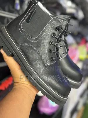 Boys Premium Quality Boot (Size 33,37 )
