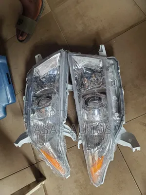 Headlamp for Highlander 2012