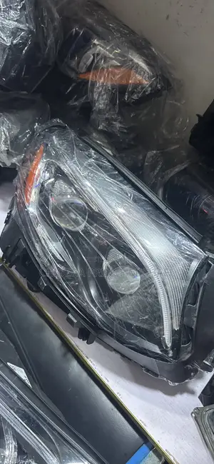 Headlamp for Glc300 2018/2020 Model