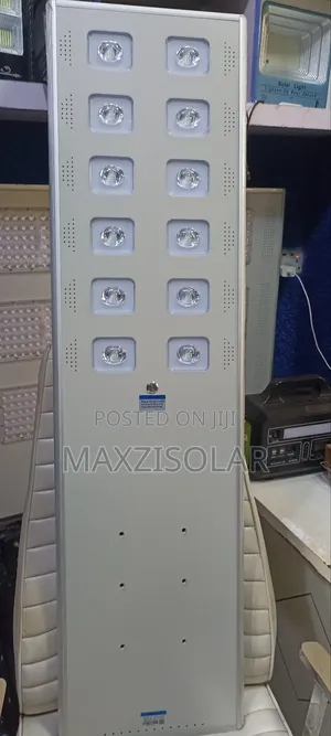 100watts Wakatek All In One Solar Street Light