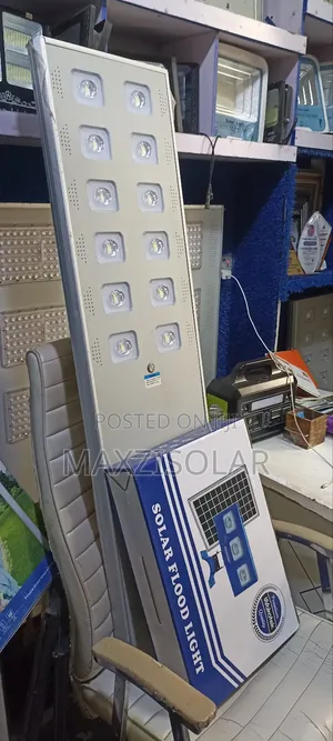100 Watts All In One Solar Street Light