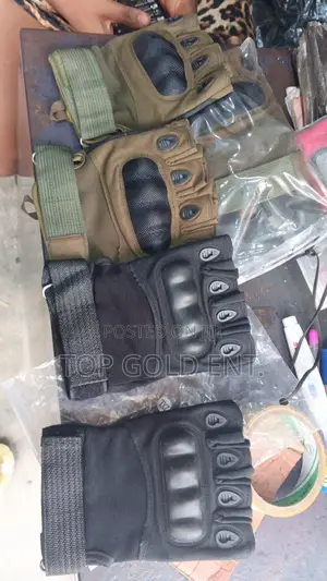 Knuckle Protected Gym/Sport Gloves