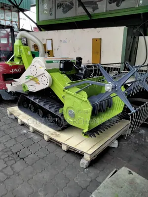 Combine Rice Harvester (Diesel Engine)